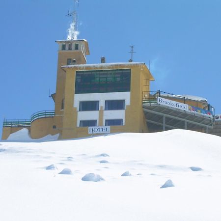 Tana Della Volpe Hotel Sestriere Exterior foto