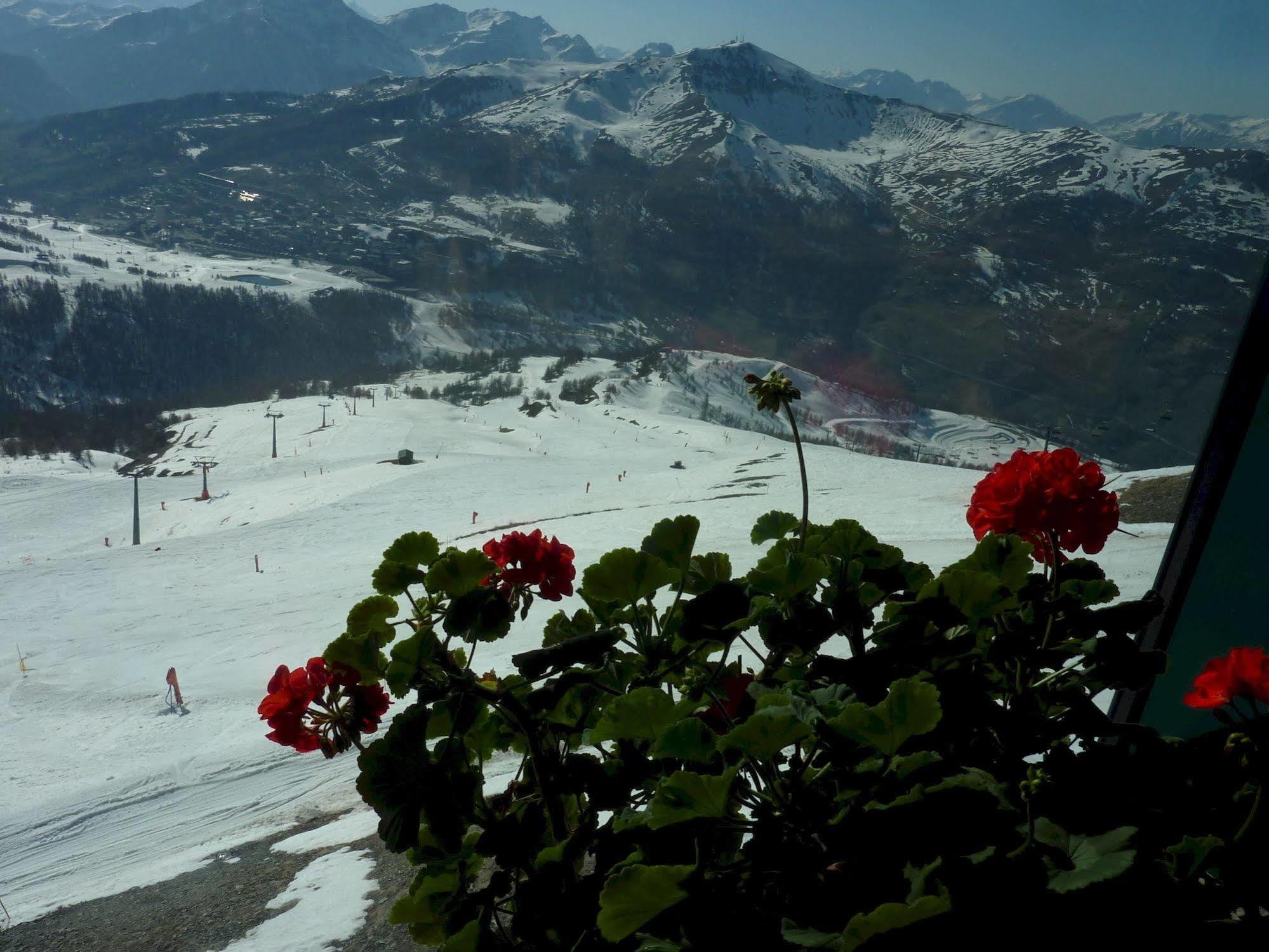Tana Della Volpe Colle Sestriere Exterior foto