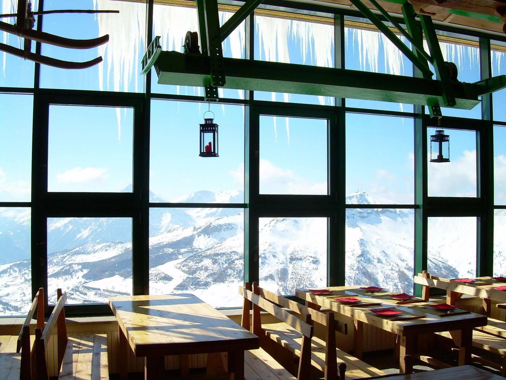 Tana Della Volpe Colle Sestriere Exterior foto